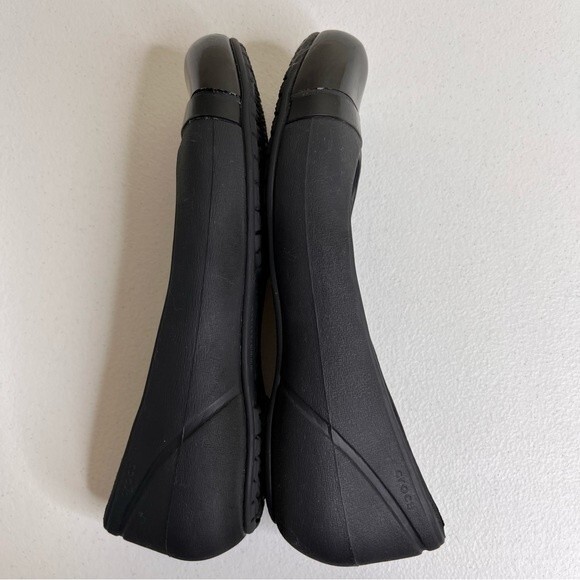 Crocs Patent Cap Toe Ballet Flat Black Comfort Slip On Casual Shoe Women Size 8 - Picture 8 of 14